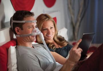 Masque-Pico-porte-Philips_cpap-store.ci_.jpg
